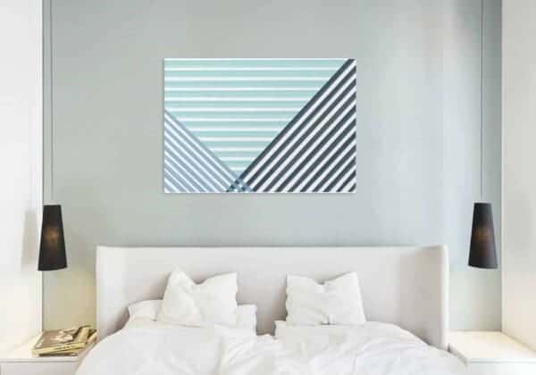 Poster Blue Lines / Komposition aus blauen Linien in einem Schlafzimmer